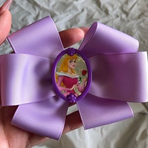 Meet your Posher, Mia